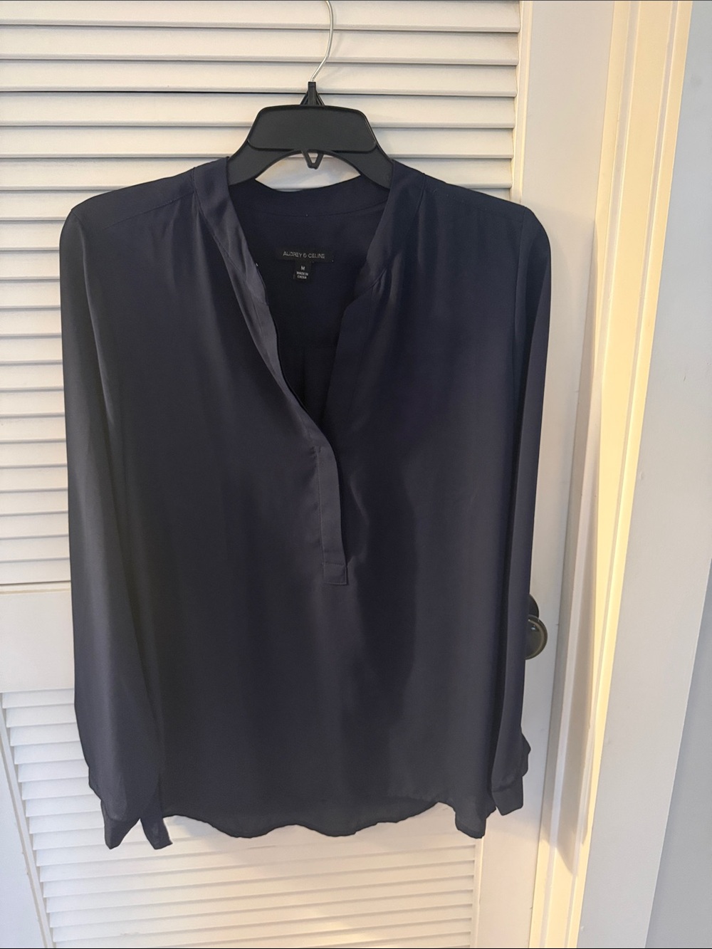 Audrey & Grace Navy Split-Neck Long-Sleeve Blouse